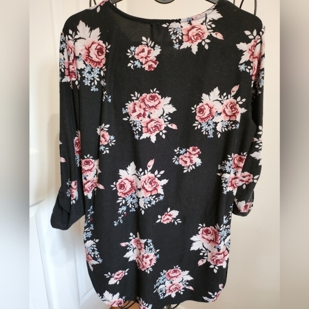 Flower top - Picture 2 of 5